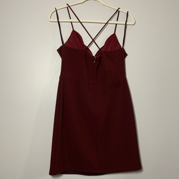 🩷SHE & SKY BURGUNDY STRAPPY MINI DRESS - Picture 4 of 6